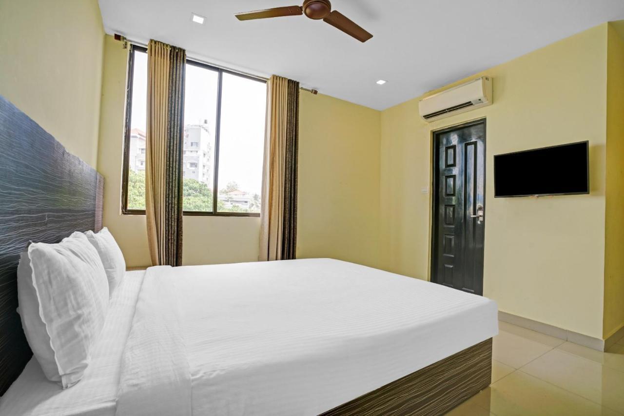 Capital O 87015 Hotel Al Salama Kochi Eksteriør billede